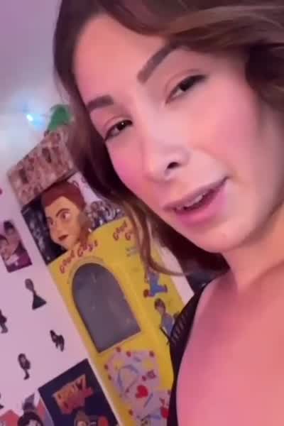 3673573