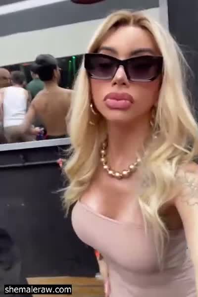 Nathalia Castro aka nathaliacastrofc – 11-22-2024 OnlyFans Video
